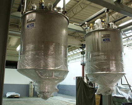 Meyer Tool custom fabricated dewars and cryostats